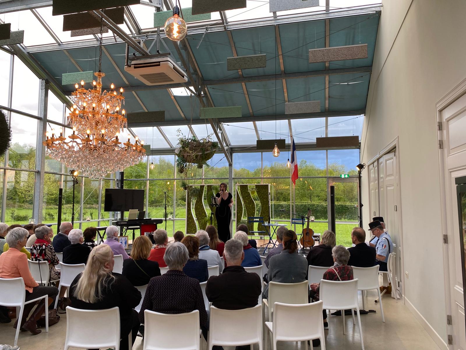 Soiree de chansons memorable(s): Le tour d'amour